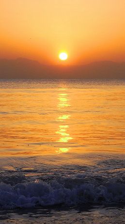 逗子海岸からの夕陽 iPhone8/Android待受け、縦横比19×6
