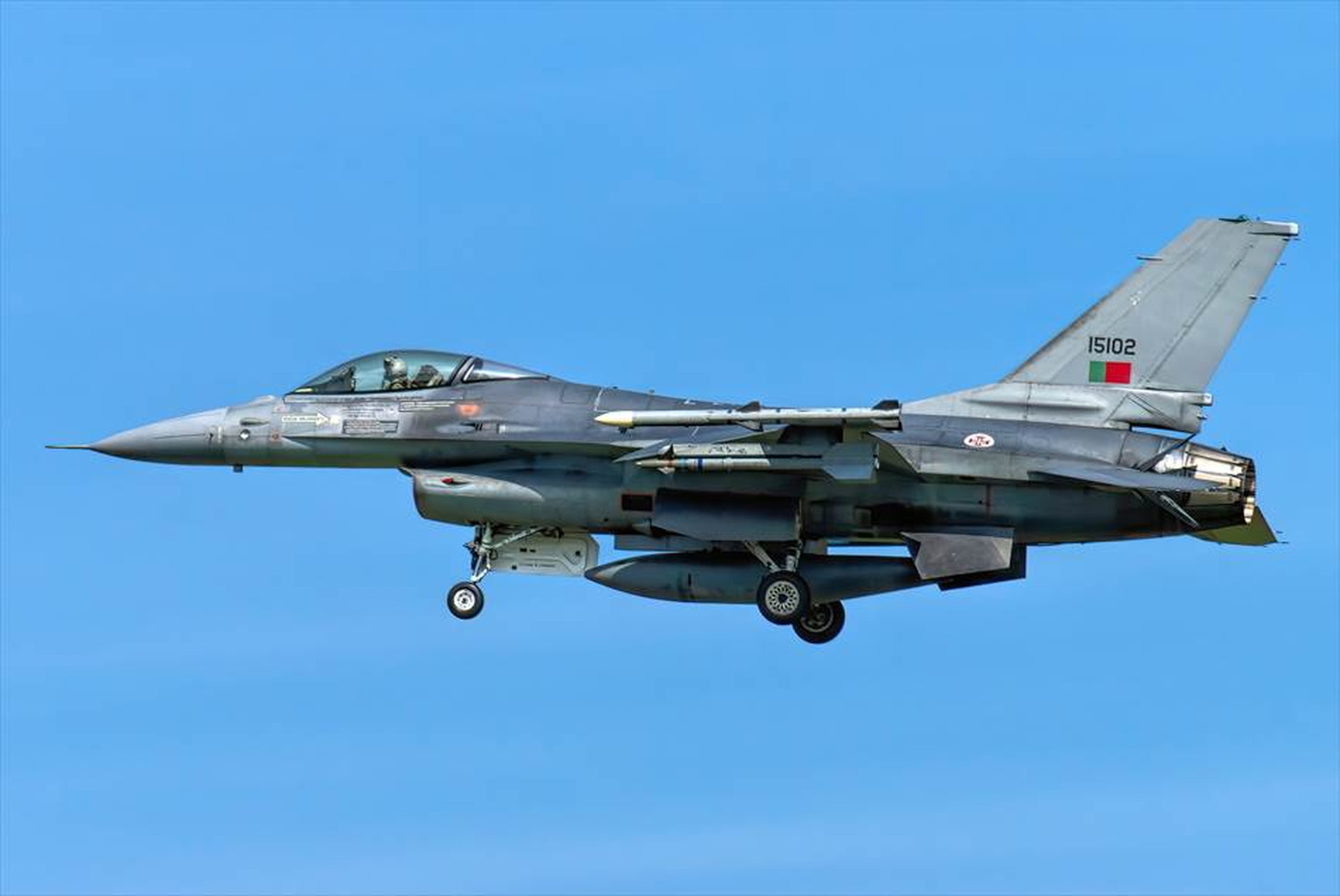 飛行機と戦闘機のポストカードとポスター用の写真です|著作権フリー