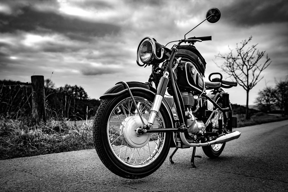 バイク、単車のポストカードやポスター用の写真です|著作権フリー