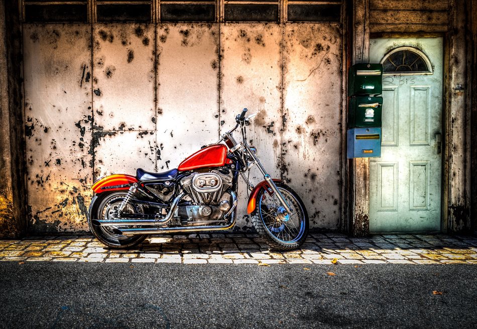 バイク、単車のポストカードやポスター用の写真です|著作権フリー