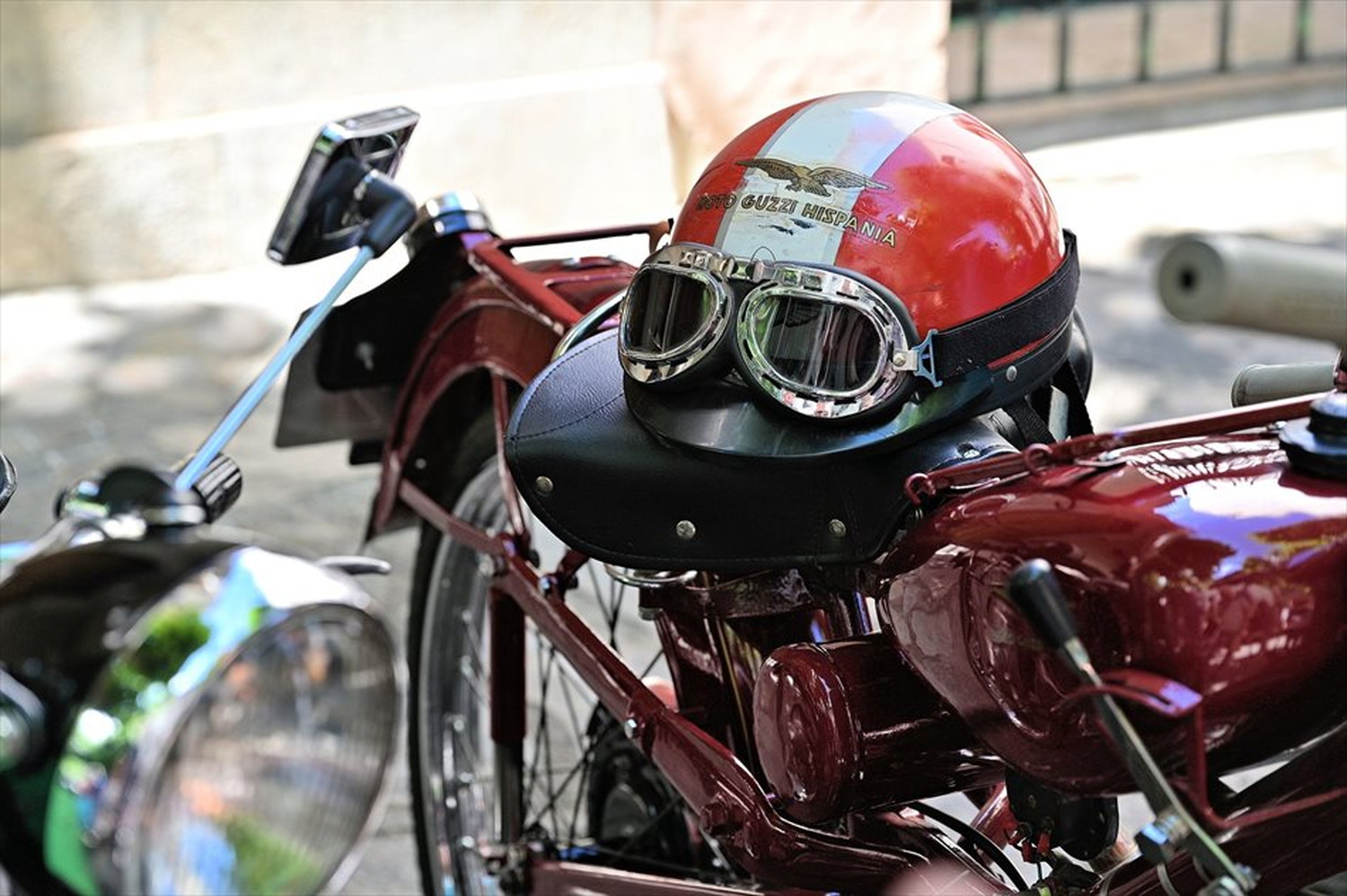 バイク、単車のポストカードやポスター用の写真です|著作権フリー