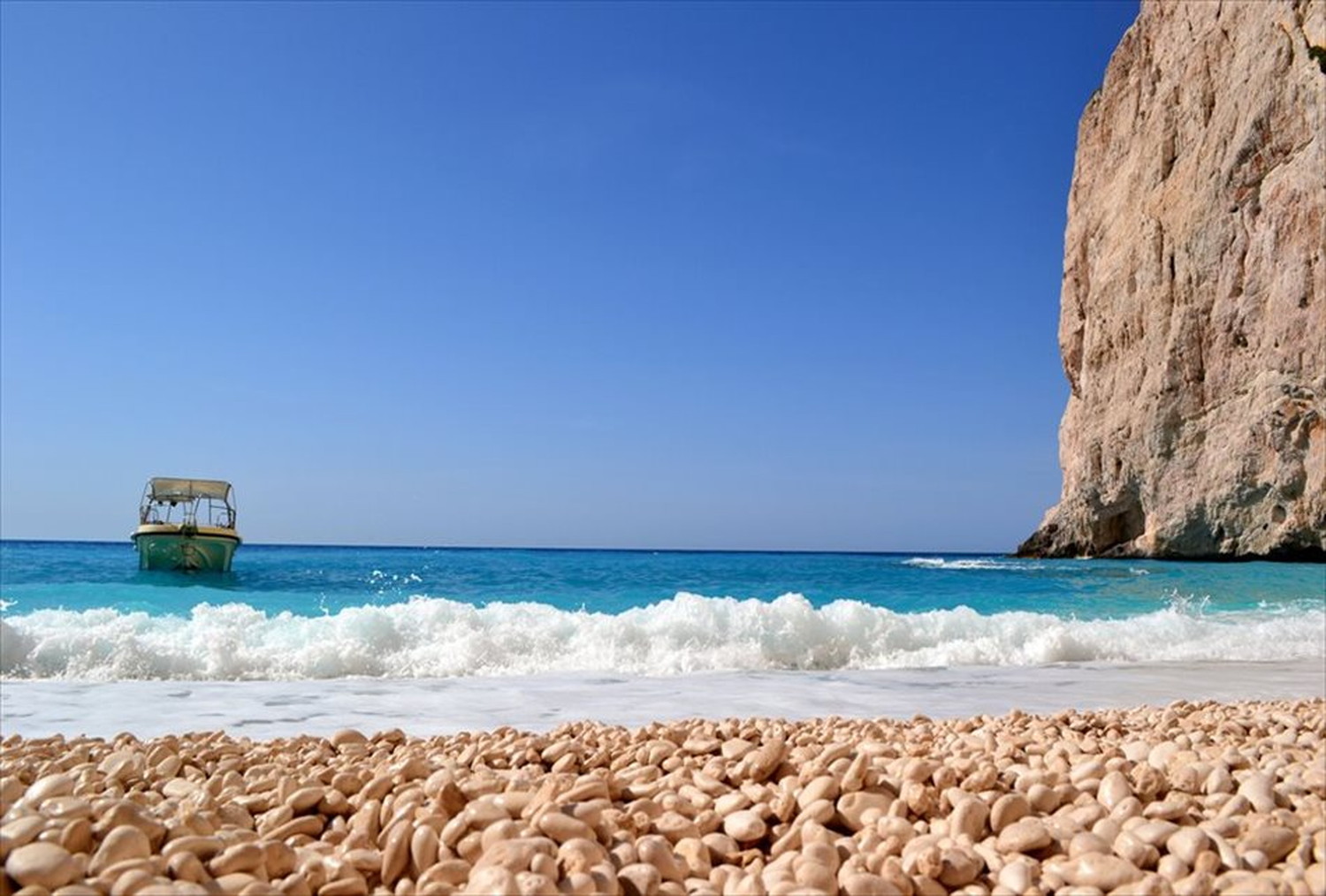 世界のビーチのポストカードやポスター用の写真です|著作権フリー