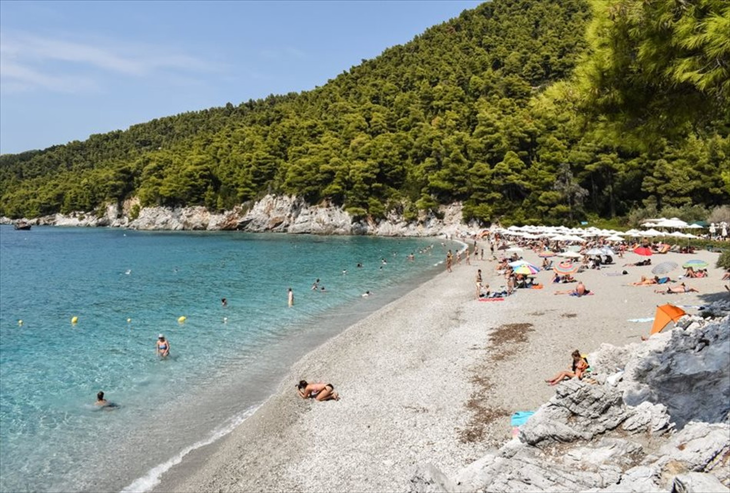 世界のビーチのポストカードやポスター用の写真です|著作権フリー