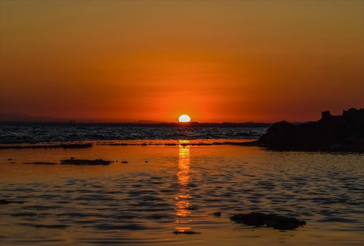 世界のビーチのポストカードやポスター用の写真です|著作権フリー